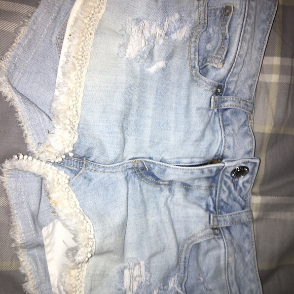 American Eagle jean shorts laced light blue 0 - Picture 6 of 6